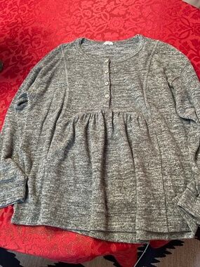 Jodifl top in a small